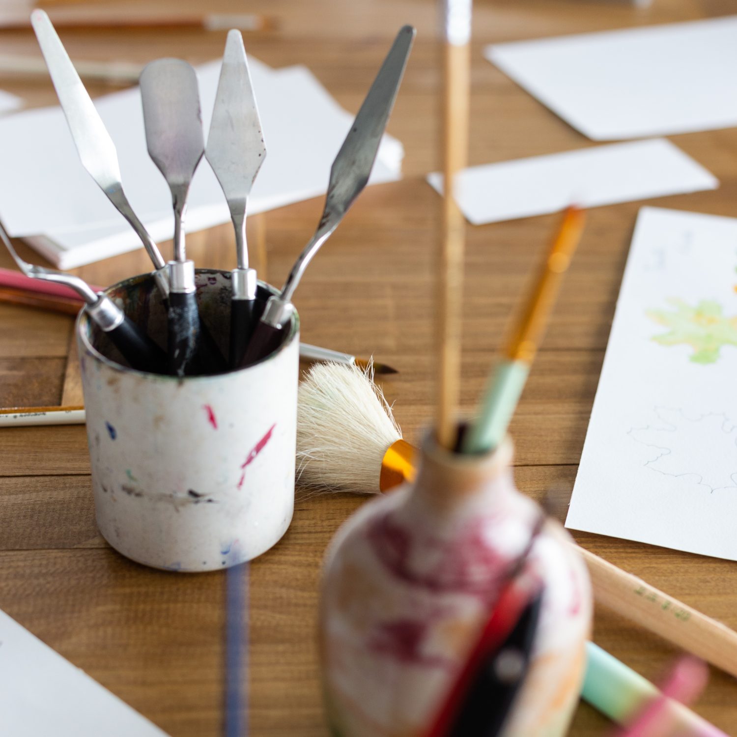 Atelier d’initiation à l’aquarelle à Rouen, Normzandie, Ile-de-France – activité créative accessible aux débutants.